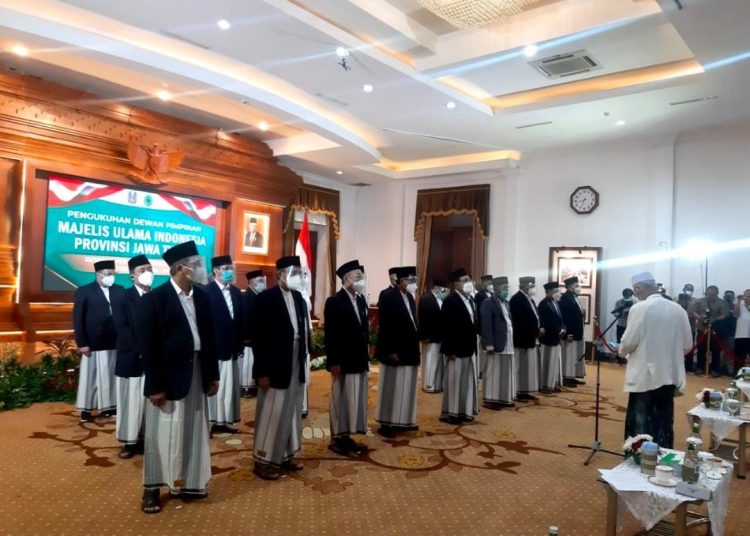 Daftar Nama ketua Komisi, Lembaga dan Badan MUI Jatim