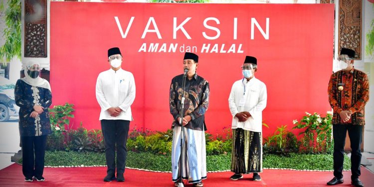 Ketua Umum MUI Jatim: Vaksin AstraZeneca Halalan Thayyiban!