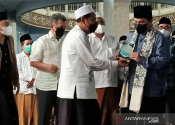 Menteri BUMN Kolaborasi dengan Pesantren Genggong untuk Bangun Ekonomi