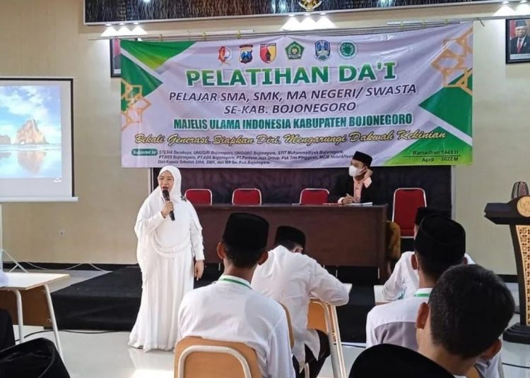 MUI BOJONEGORO GELAR PELATIHAN DA’I