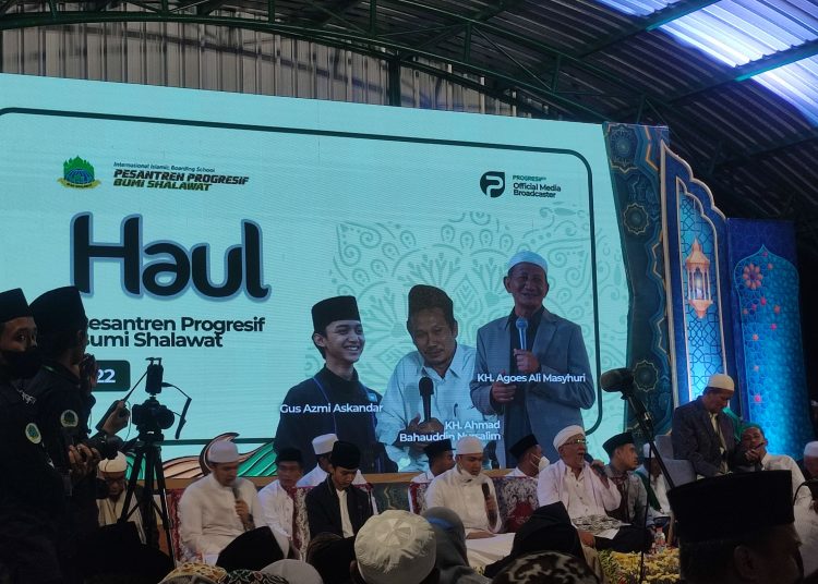 Hujan Seketika Reda Saat Haul Ponpes Bumi Shalawat Sidoarjo di Mulai