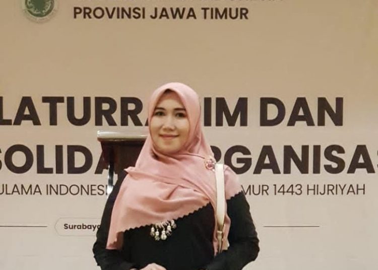 Dr. Lia Istifhama, M.E.I., Sekretaris MUI Jatim