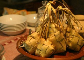 Berikut Hukum Merayakan Hari Raya Ketupat