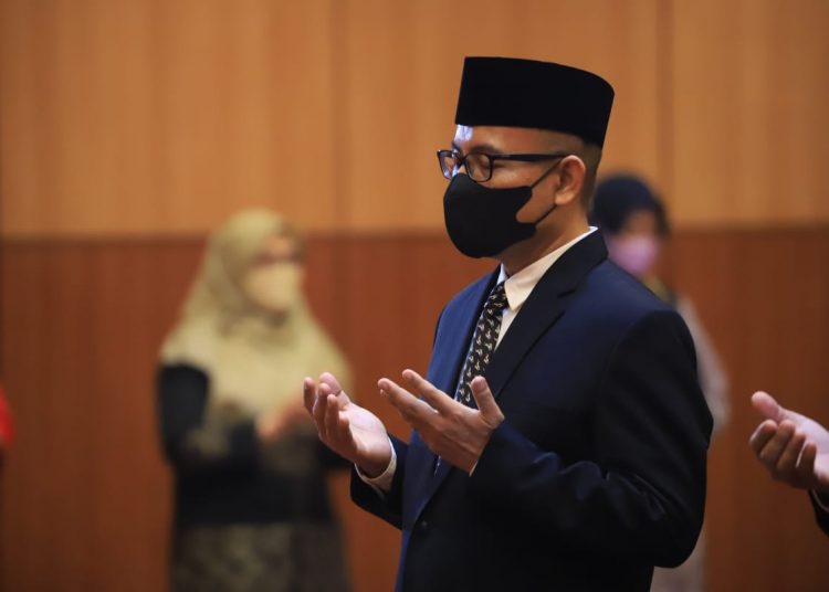 Maju Bersama, Prof Muzakki Resmi Pimpin Uinsa Periode 2022-2026
