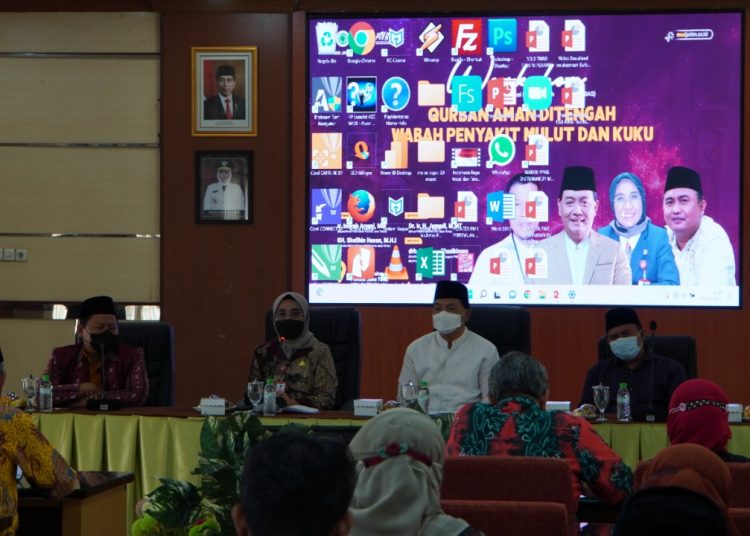 Angkat Kelesuan Peternak, Pinbas MUI Jatim Gelar Workshop Kurban Aman di Tengah PMK