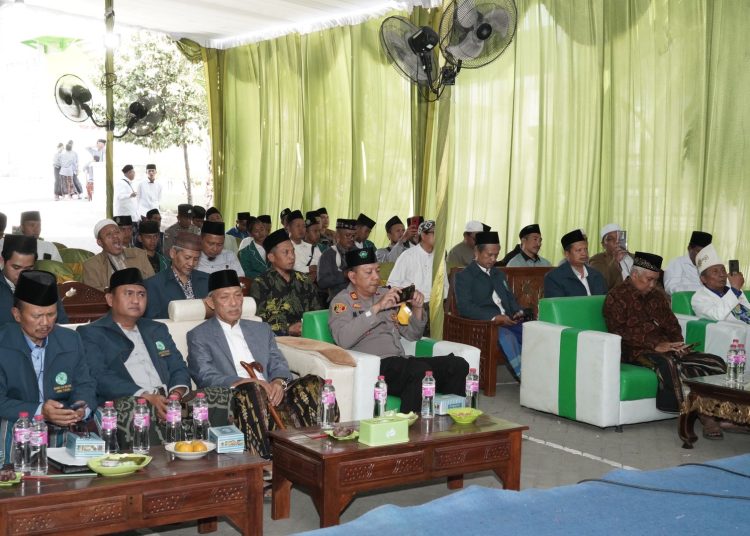 Halaqah Pra Ijtima’ Ulama Komisi Fatwa Se-Jawa Timur Ke-II Dibuka