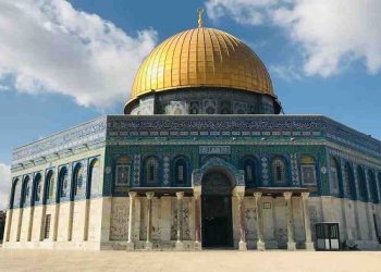 Nisfu Sya’ban dan Sejarah Pemindahan Kiblat dalam Islam