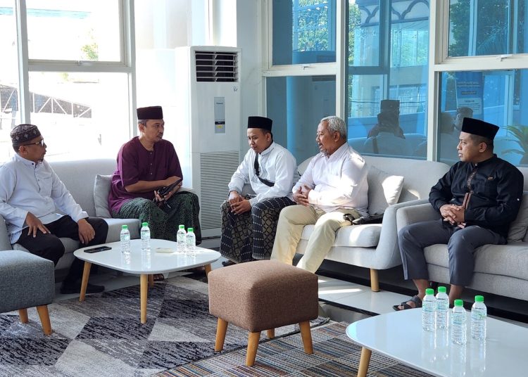 Konsultasi Keagamaan Offline di MUI Jatim Disambut Positif, Komisi Fatwa Hadir Beri Solusi Problem Keumatan