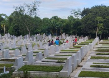 Makam non muslim. (Foto: Antara News)