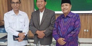 Ketika Amanah Berpindah dalam Sunyi: Air Mata Ulama, Doa yang Mengalir, dan Lahirnya Kepemimpinan Tanpa Ambisi