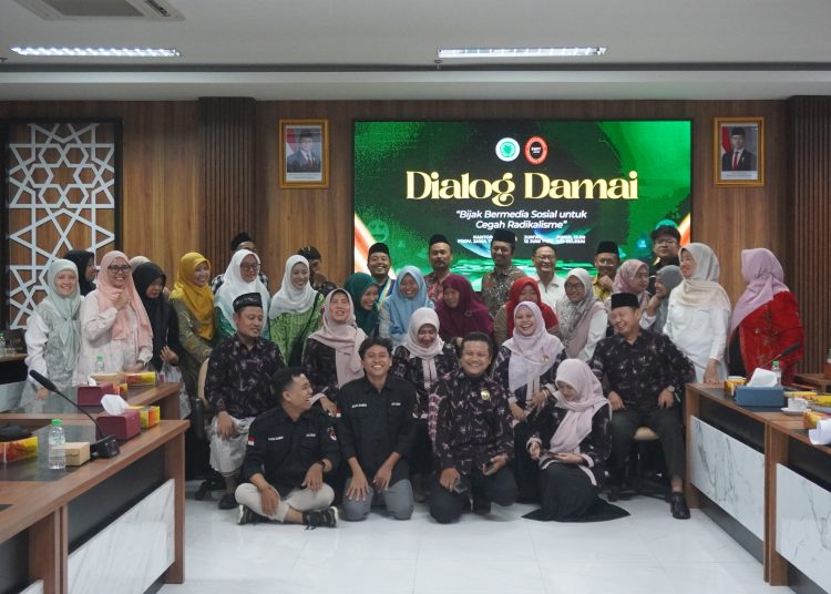 Kolaborasi MUI Jatim dan FKPT: Edukasi Masyarakat Bijak Bermedia Sosial untuk Tangkal Radikalisme