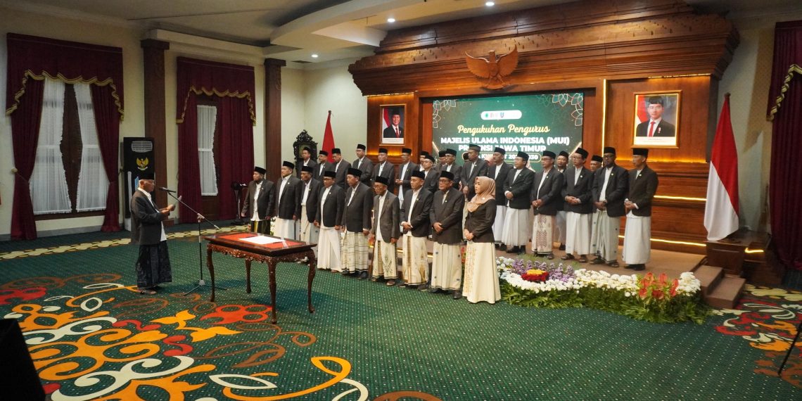 Pengukuhan Pengurus MUI Jatim 2025-2030: Memperteguh Sinergi Ulama-Umara dan Menjaga Kedaulatan Bangsa