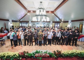 Hadiri Dialog Kebangsaan Polda, Ketua Umum MUI Jatim Tekankan Pentingnya Islam Wasatiyah