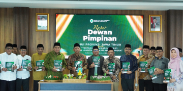 MUI Jatim Gelar Tasyakuran Milad ke-51 dan Luncurkan Majalah “ULAMAUNA”