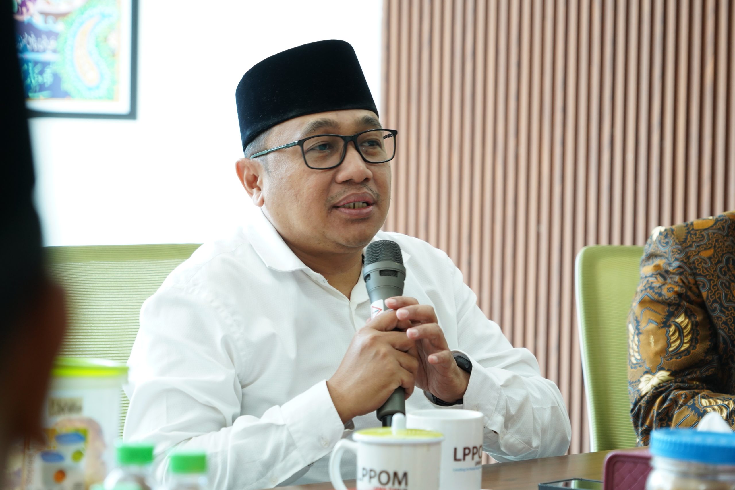 Peringati Sumpah Pemuda ke-98, Sekum MUI Jatim Ajak Generasi Muda Bangun Bangsa Lewat Ilmu dan Amal Saleh